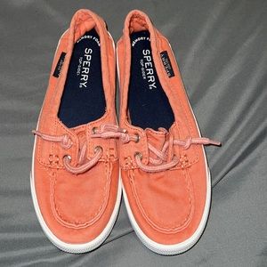 Sperry Lounge Away